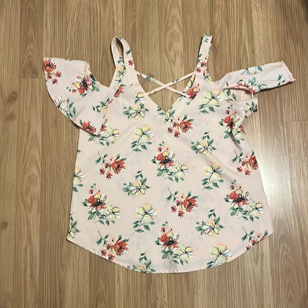 Baby pink floral top